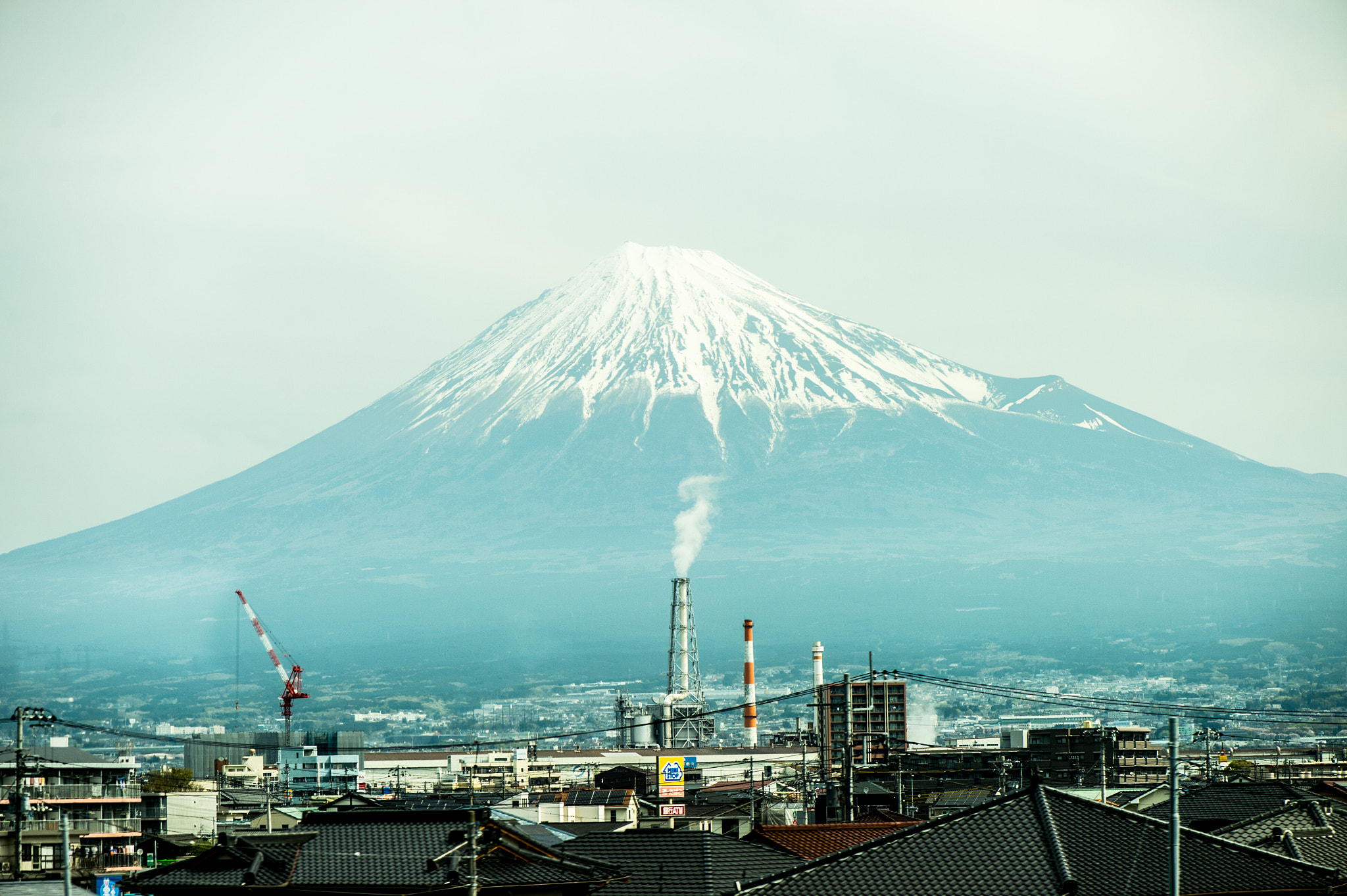 Nikon AF-S Micro-Nikkor 105mm F2.8G IF-ED VR sample photo. Mt. fuji from bullet train photography
