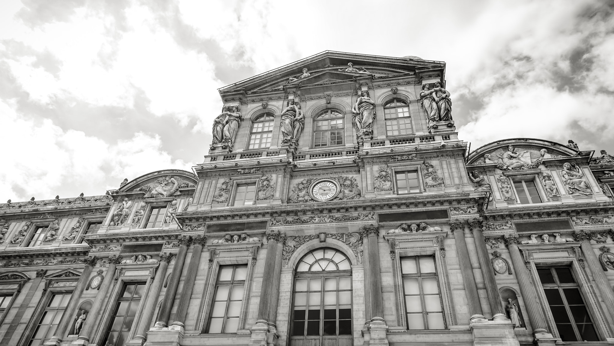 Sony a7R sample photo. Louvre court photography