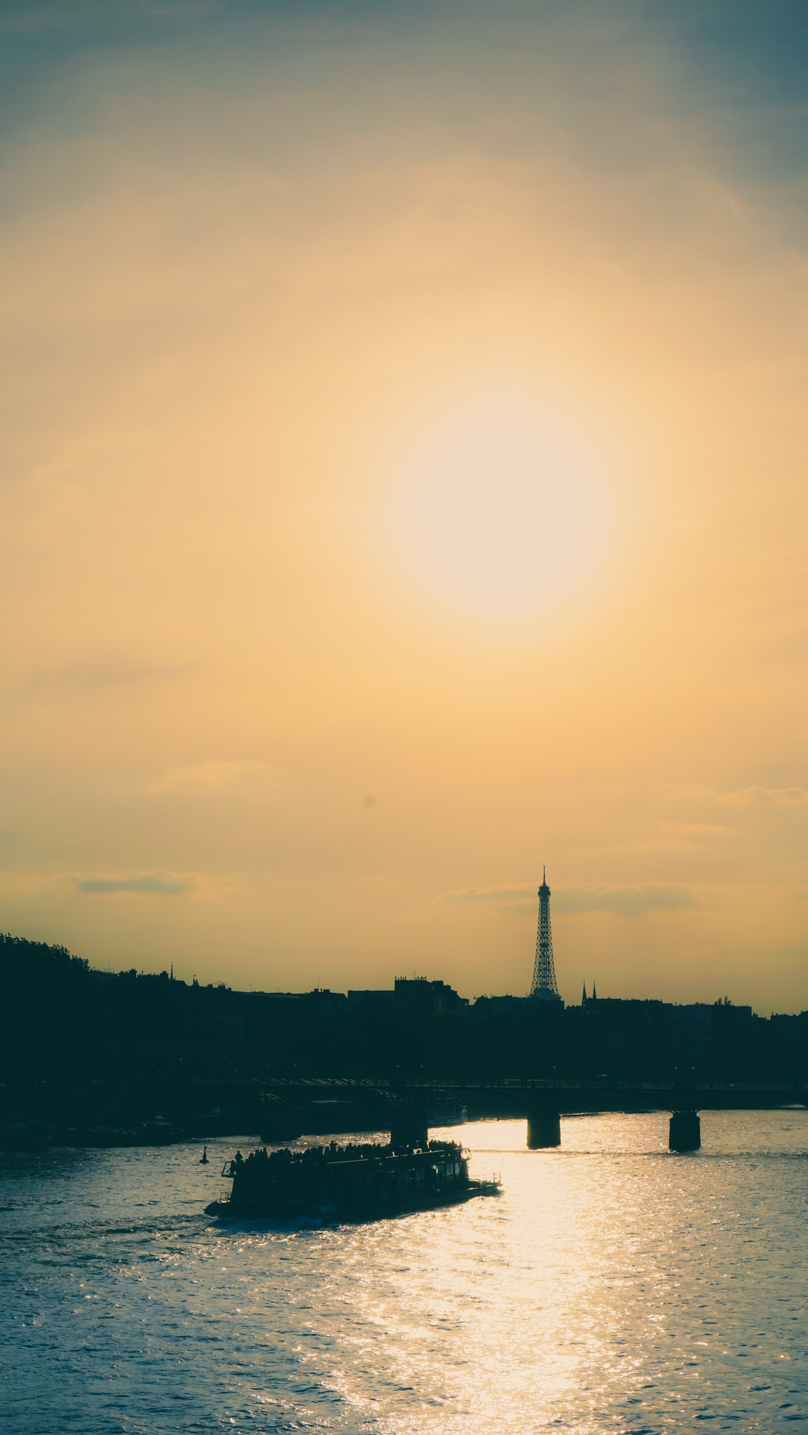 Sony a7R sample photo. Paris - sunset photography