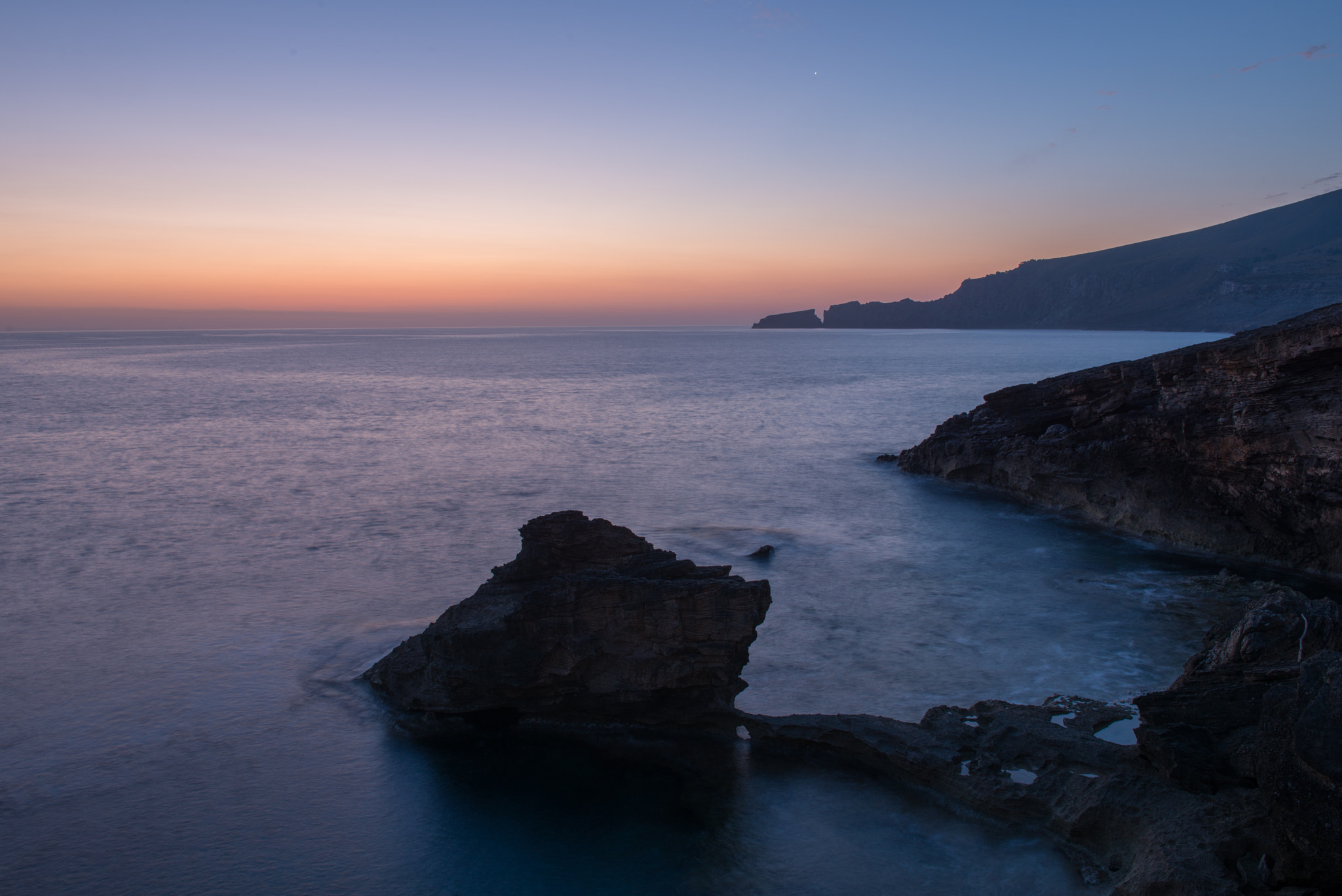 Nikon AF-S Nikkor 24-70mm F2.8G ED sample photo. Mallorca sunrise photography