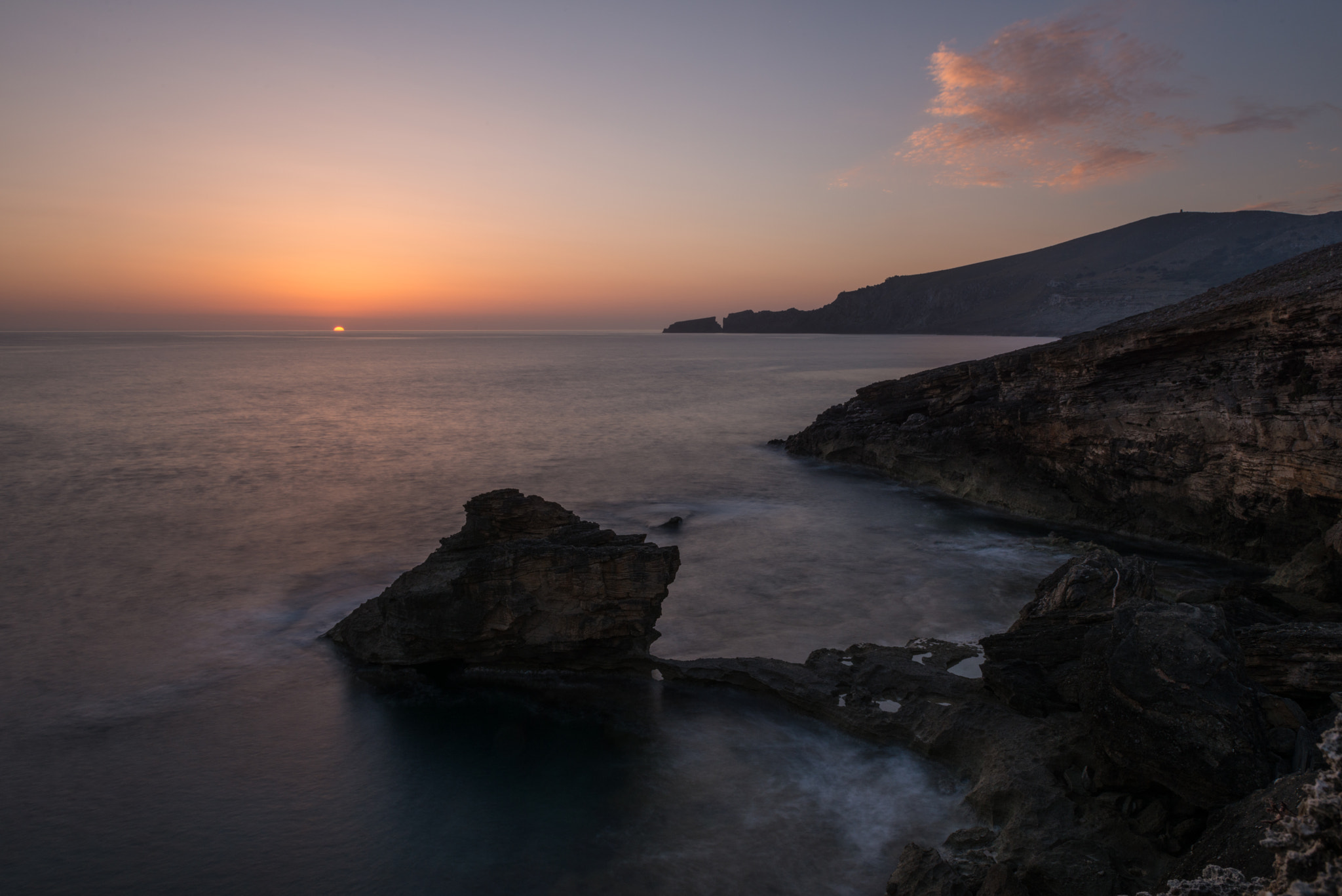 Nikon AF-S Nikkor 24-70mm F2.8G ED sample photo. Mallorca sunrise photography