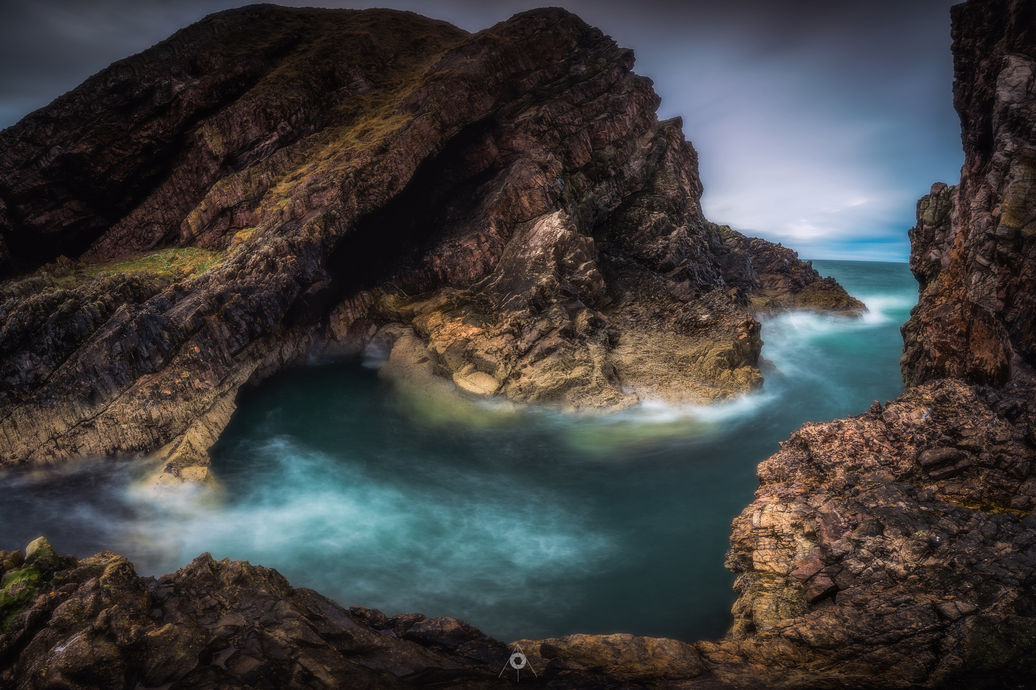 Canon EF 16-35mm F4L IS USM sample photo. Sheltered hideout photography