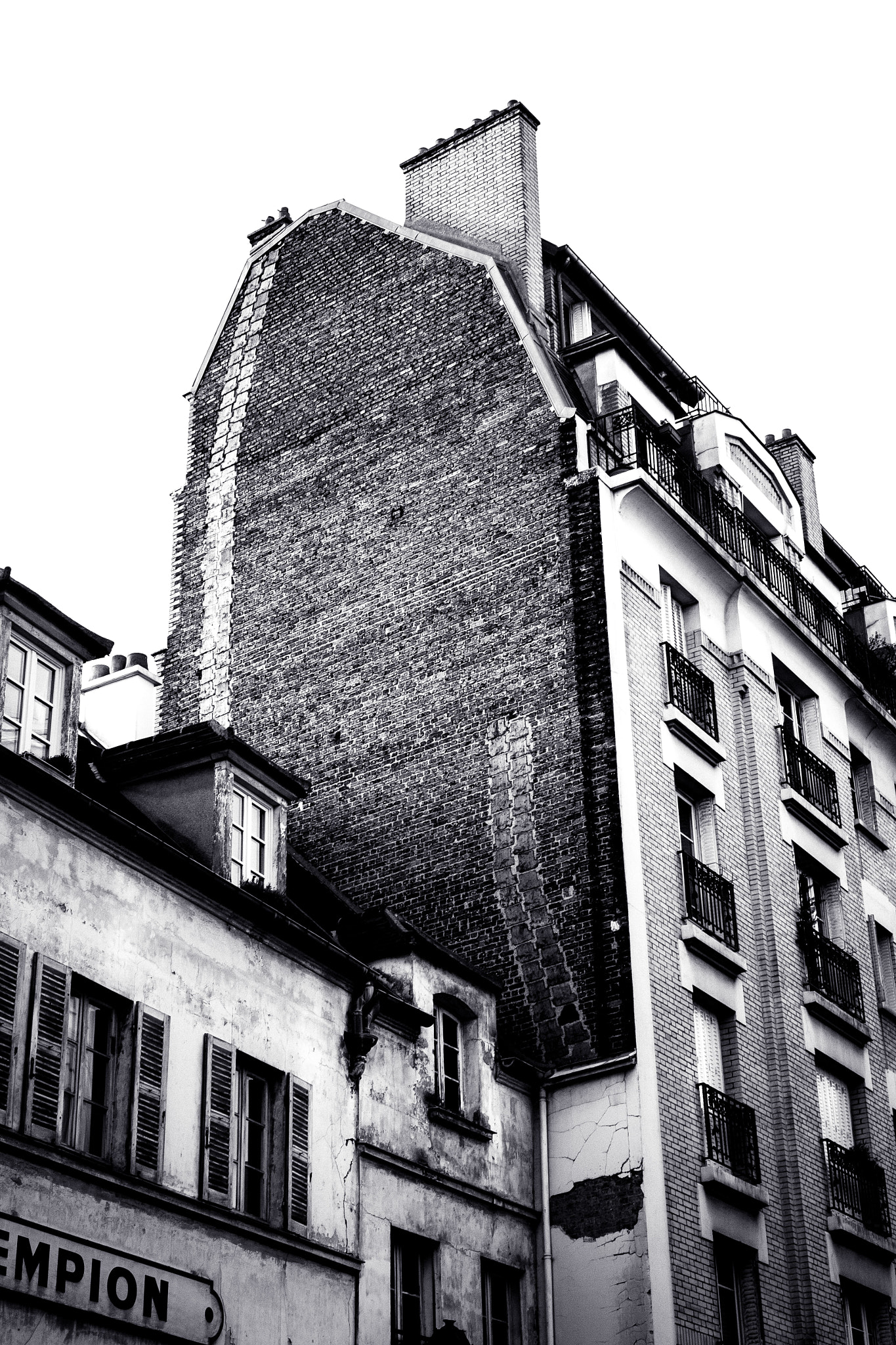 Fujifilm X-Pro1 + Fujifilm XF 35mm F1.4 R sample photo. Montmartre photography