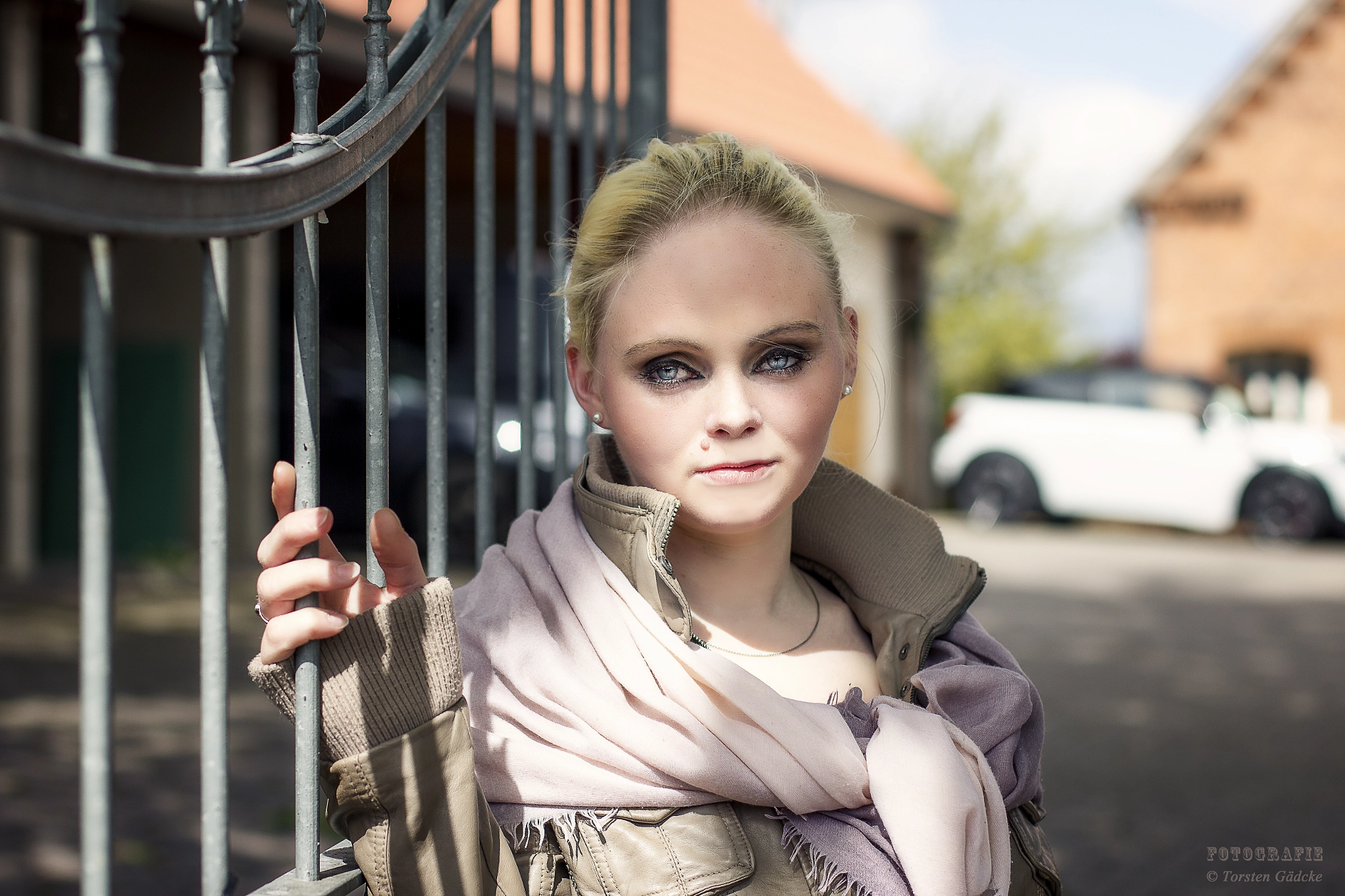 Canon EOS 600D (Rebel EOS T3i / EOS Kiss X5) + Canon EF 50mm F1.4 USM sample photo. Nadine photography