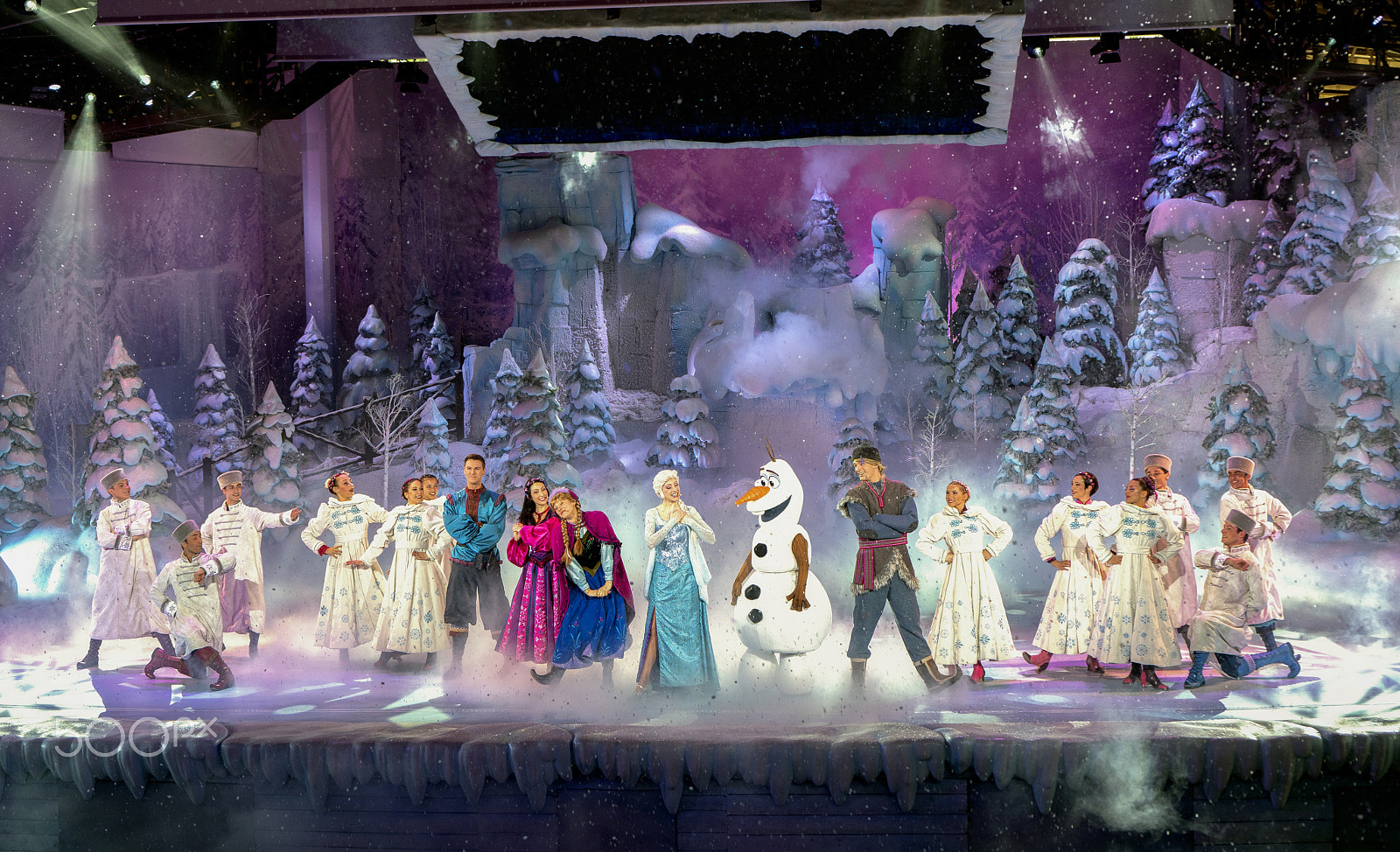 Sony FE 28-70mm F3.5-5.6 OSS sample photo. Disneyland paris photography