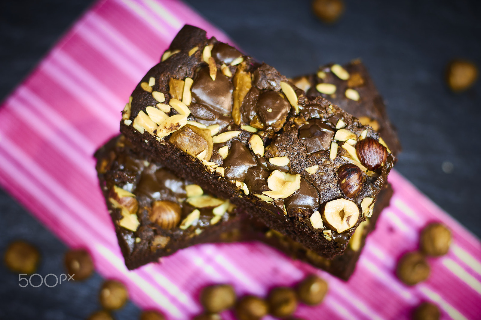 Canon EOS 60D + Canon EF 50mm F1.4 USM sample photo. Brownies photography