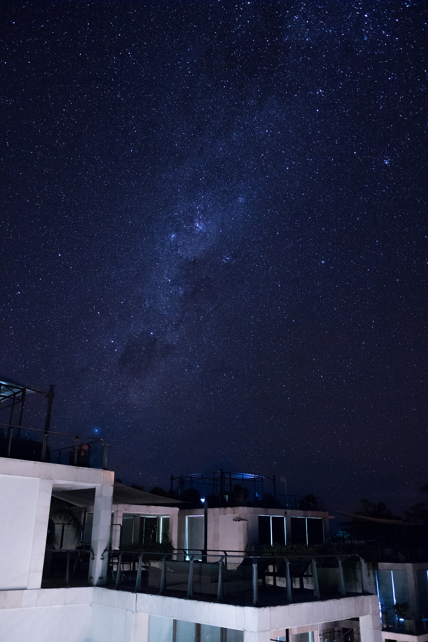 Canon EOS 7D Mark II + Sigma 18-35mm f/1.8 DC HSM sample photo. Stars in bali photography