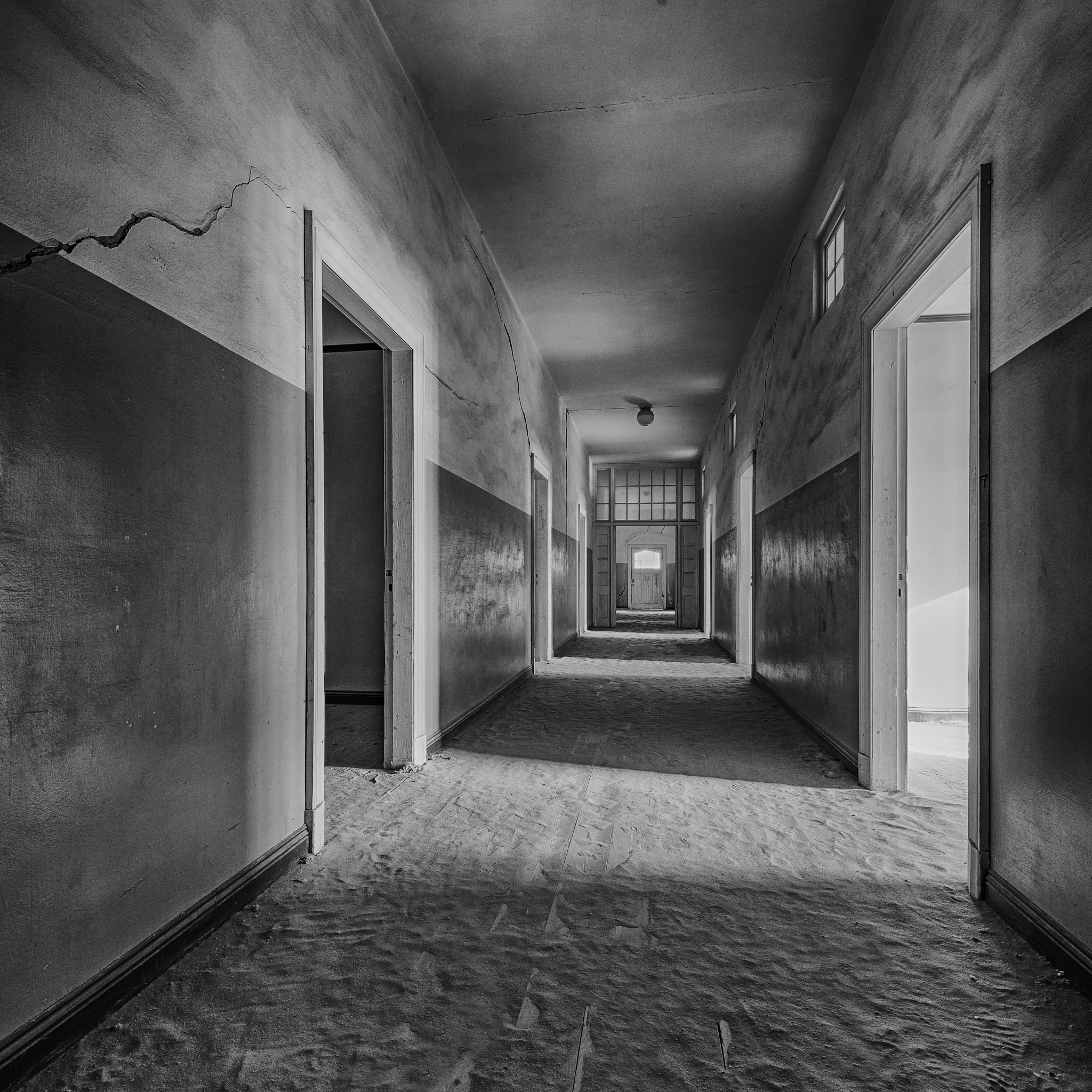 Nikon AF-S Nikkor 16-35mm F4G ED VR sample photo. Kolmanskuppe - the hospital corridor photography