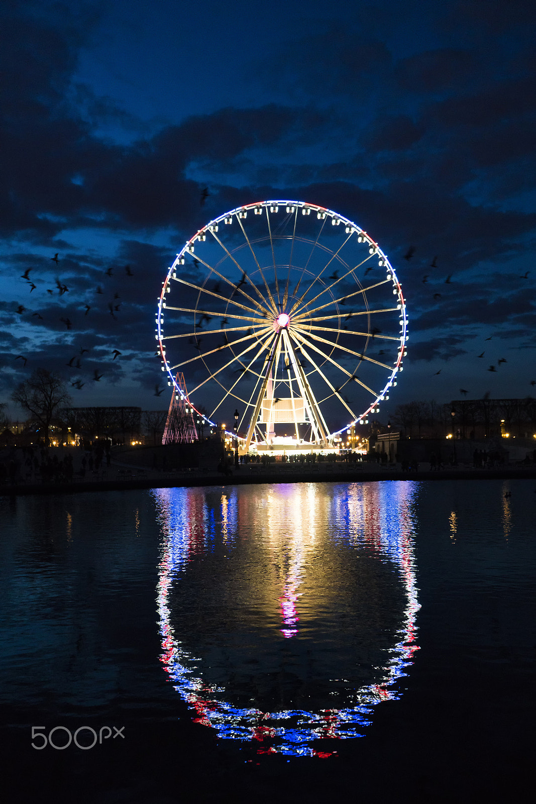 Sony FE 28-70mm F3.5-5.6 OSS sample photo. Paris de nuit photography