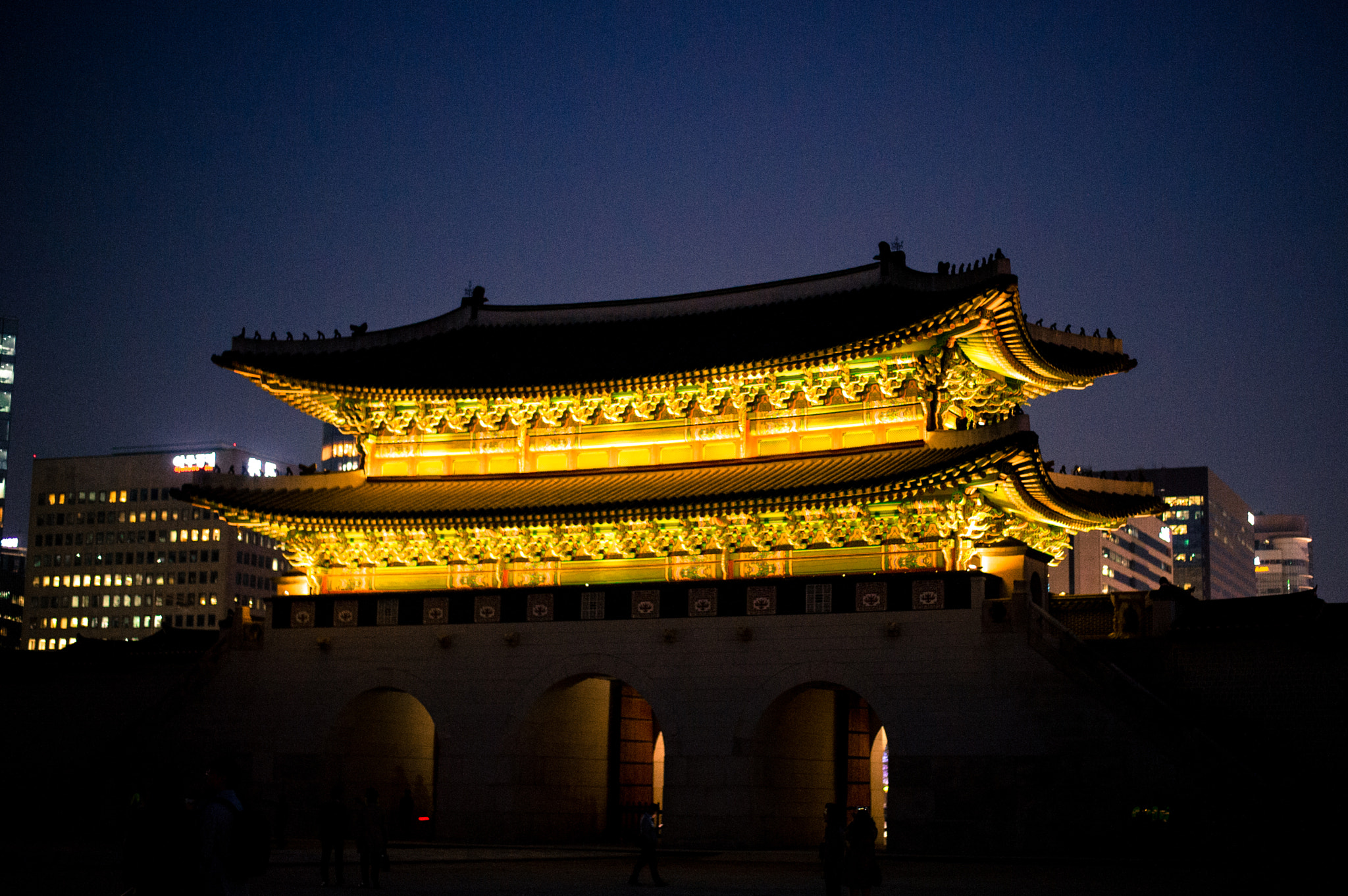 Nikon D3S + Nikon AF-S Nikkor 50mm F1.8G sample photo. Night at gyeongbokgung palace, seoul, south korea photography