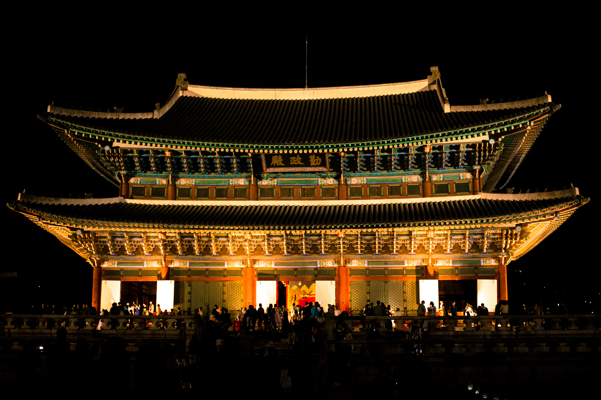 Nikon D3S + Nikon AF-S Nikkor 50mm F1.8G sample photo. Night at gyeongbokgung palace, seoul, south korea photography