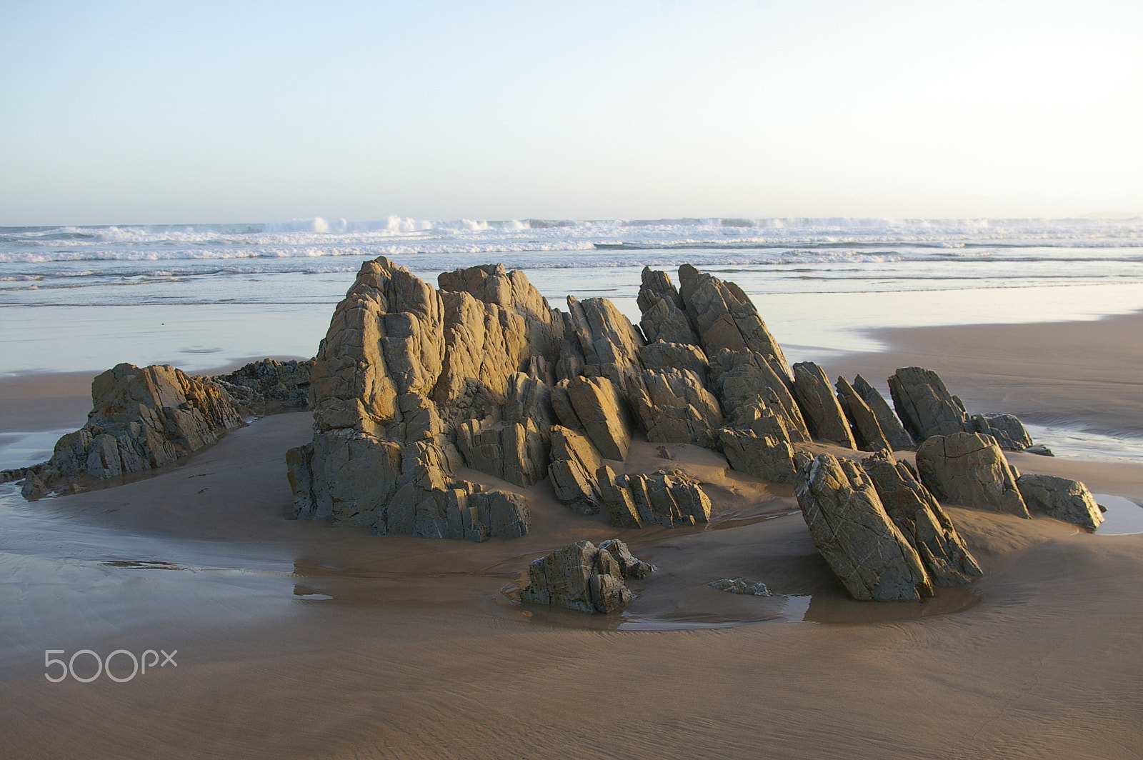 Pentax smc DA 18-55mm F3.5-5.6 AL sample photo. On the rocks photography