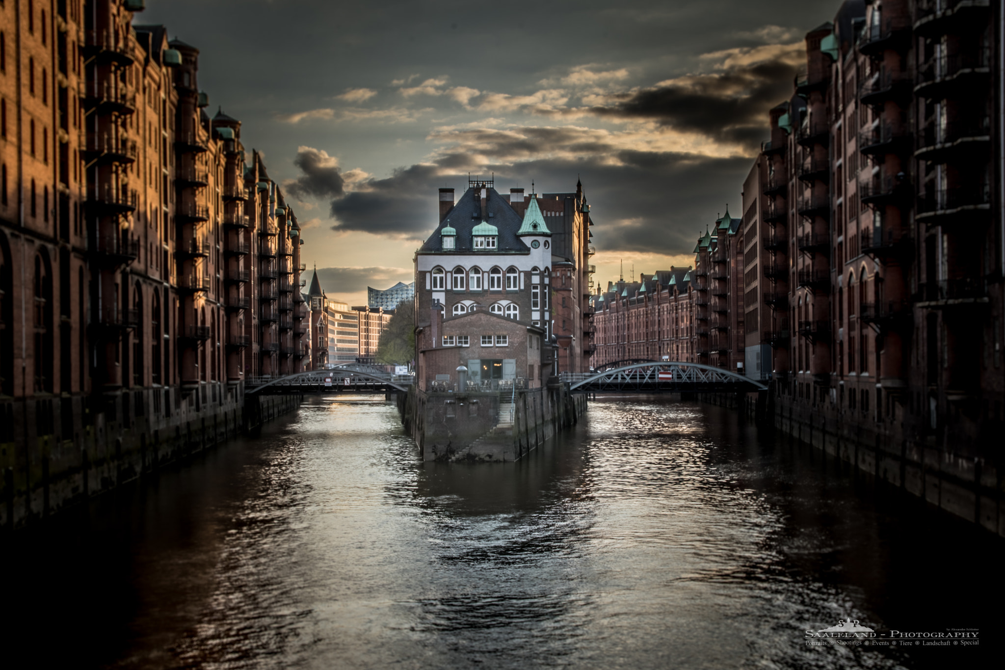 Canon EF-S 17-55mm F2.8 IS USM sample photo. Wasserschloss photography