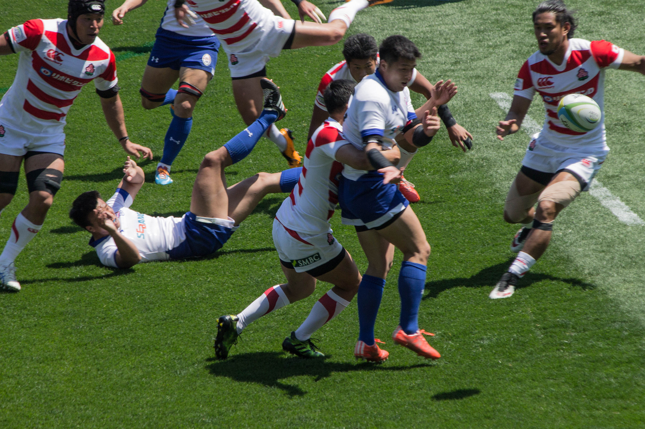 Canon EOS 1100D (EOS Rebel T3 / EOS Kiss X50) sample photo. Some hard tackles! photography
