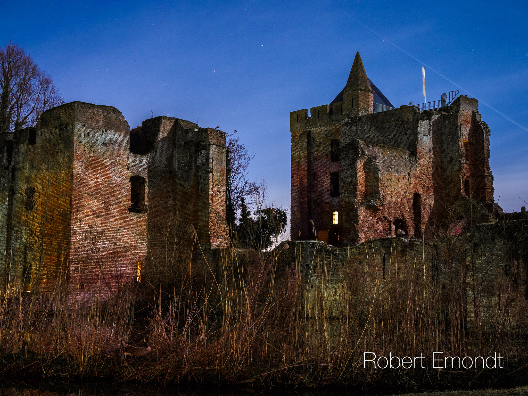 Olympus OM-D E-M10 sample photo. Ruins by night photography
