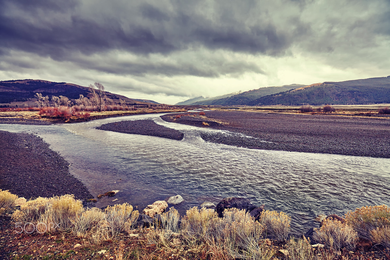 Canon EF 16-35mm F4L IS USM sample photo. Yellowstone national park photography