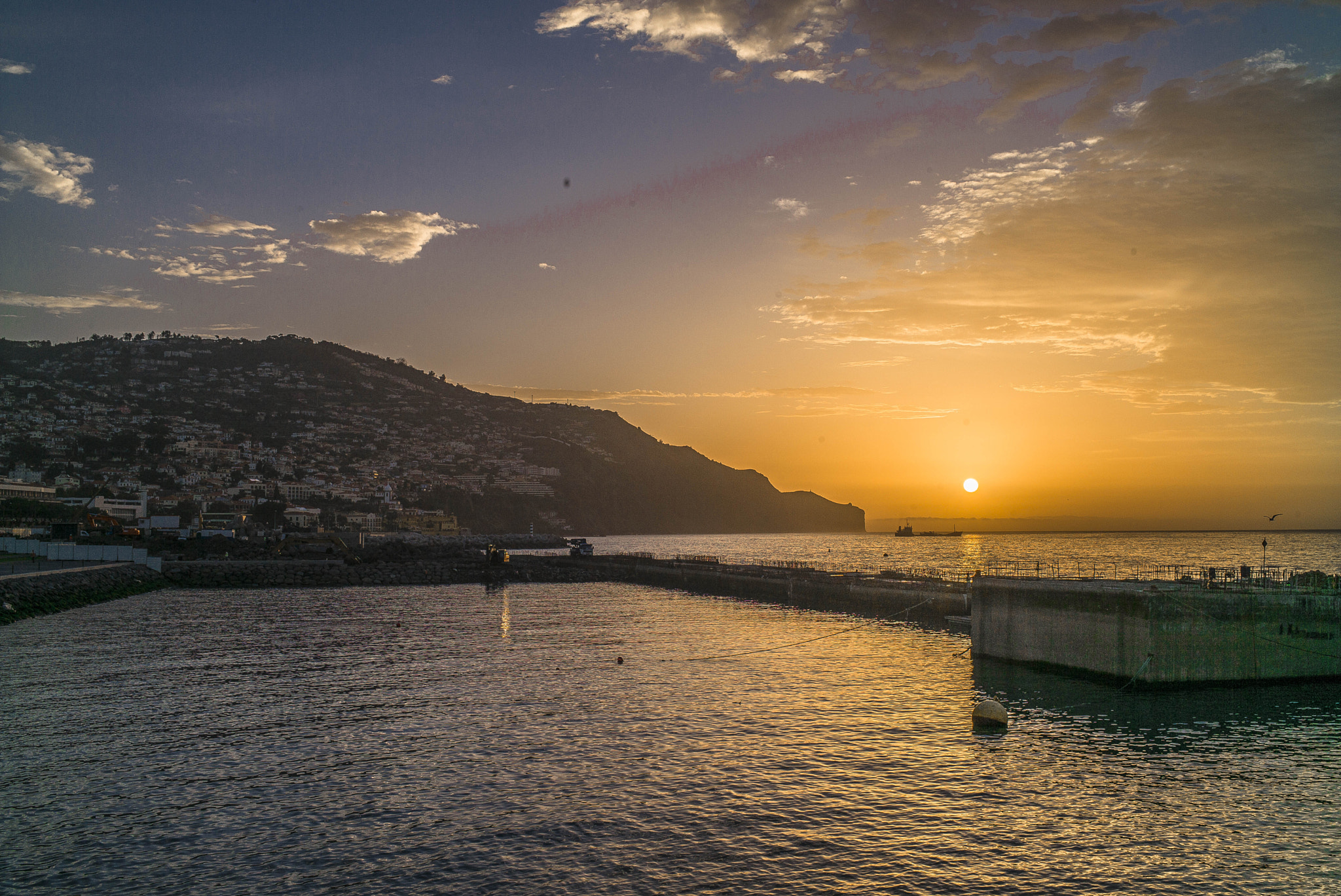 Leica Elmarit-M 28mm F2.8 ASPH sample photo. Funchal sunrise photography