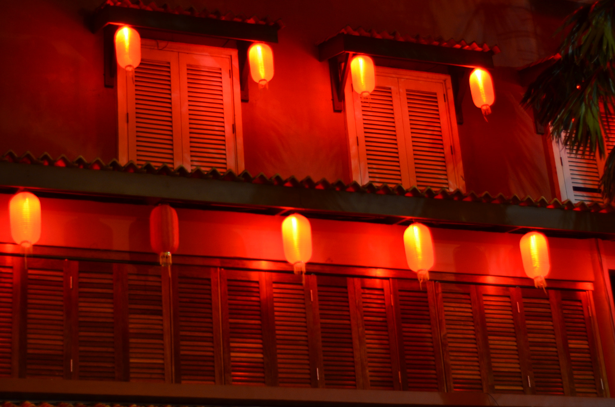 Nikon D7000 + Nikon AF Nikkor 50mm F1.8D sample photo. Light of the window photography