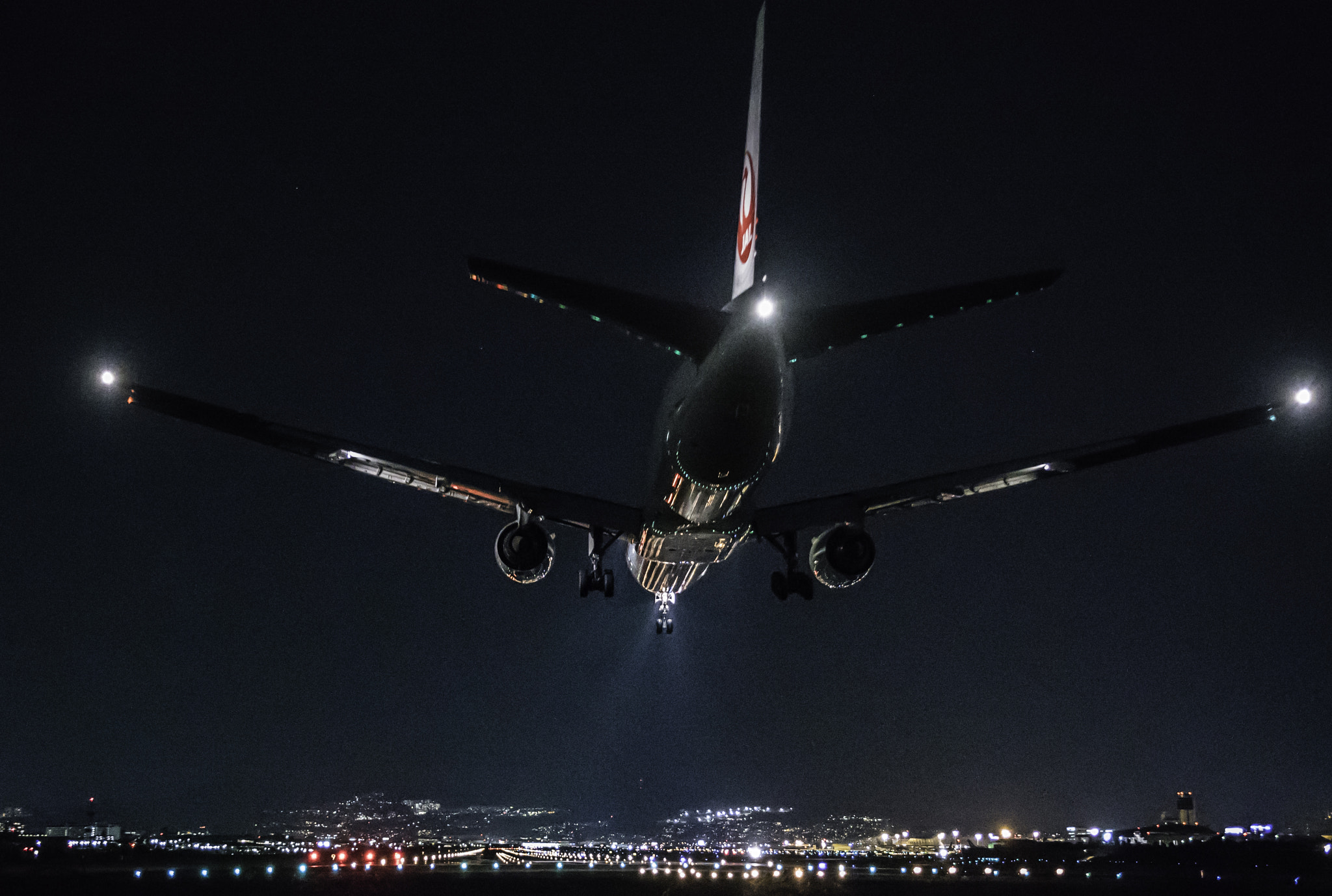 24-70mm F2.8 sample photo. Japan airplane photography