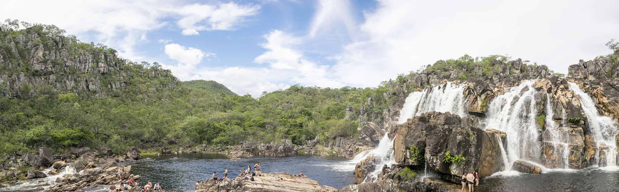 Nikon D3300 + Sigma 17-70mm F2.8-4 DC Macro OS HSM | C sample photo. Cachoeira da carioca - parque nacional da chapada dos veadeiros photography