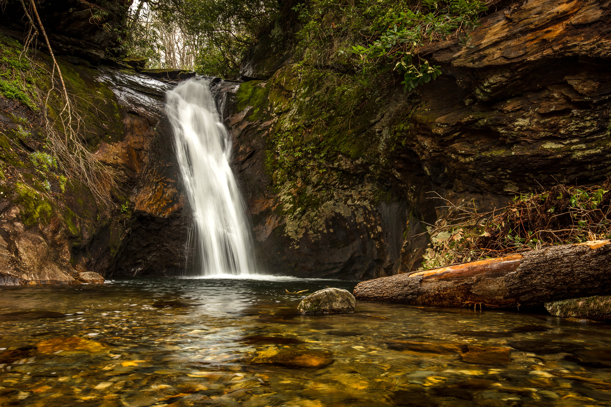 Canon EOS 5DS R + Canon EF 16-35mm F4L IS USM sample photo. Courthouse falls photography