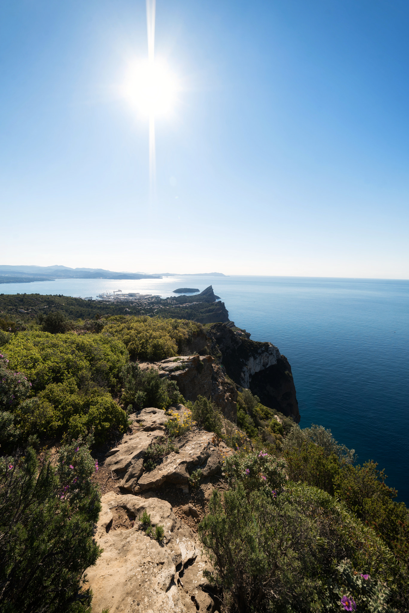 Samyang 14mm F2.8 ED AS IF UMC sample photo. La ciotat photography