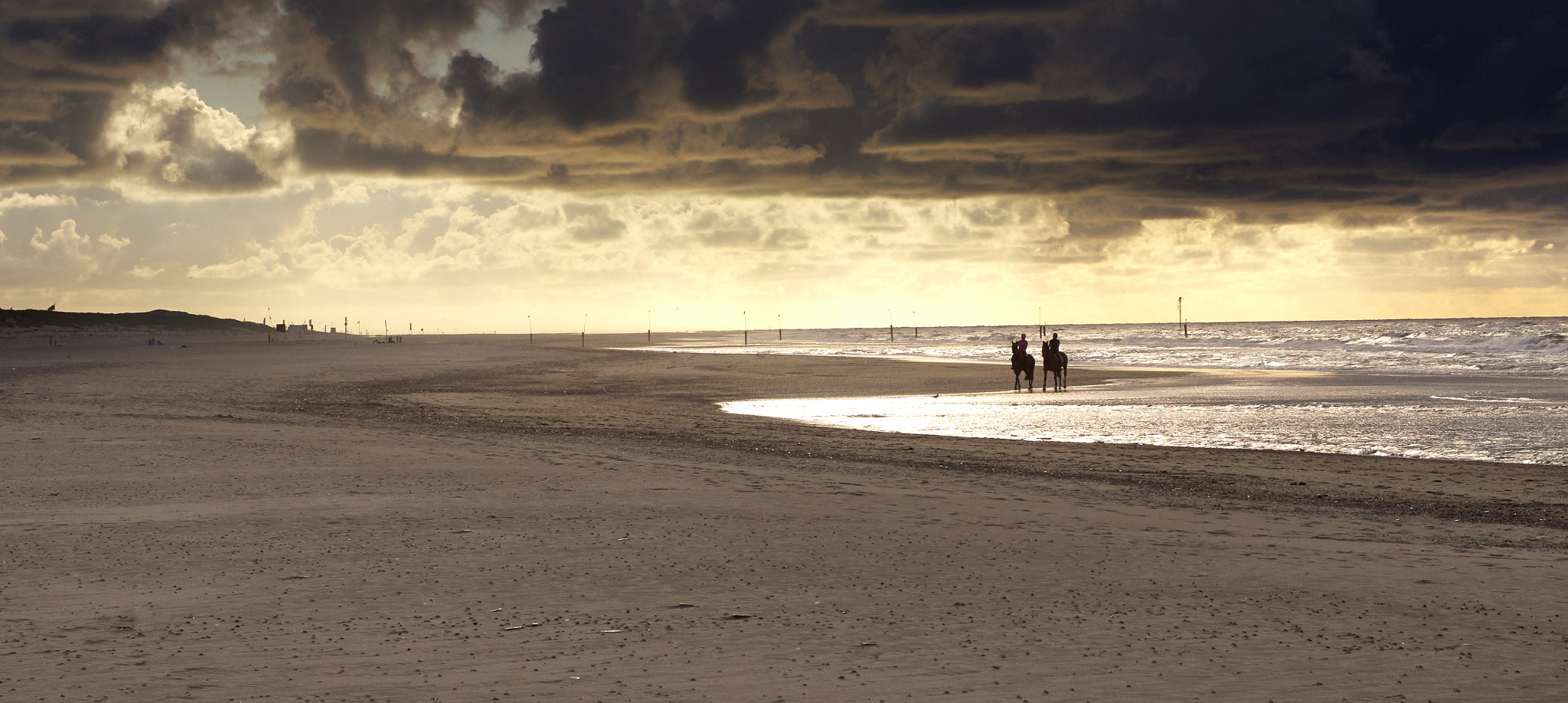 Panasonic Lumix DMC-GX8 sample photo. Norderney am strand photography