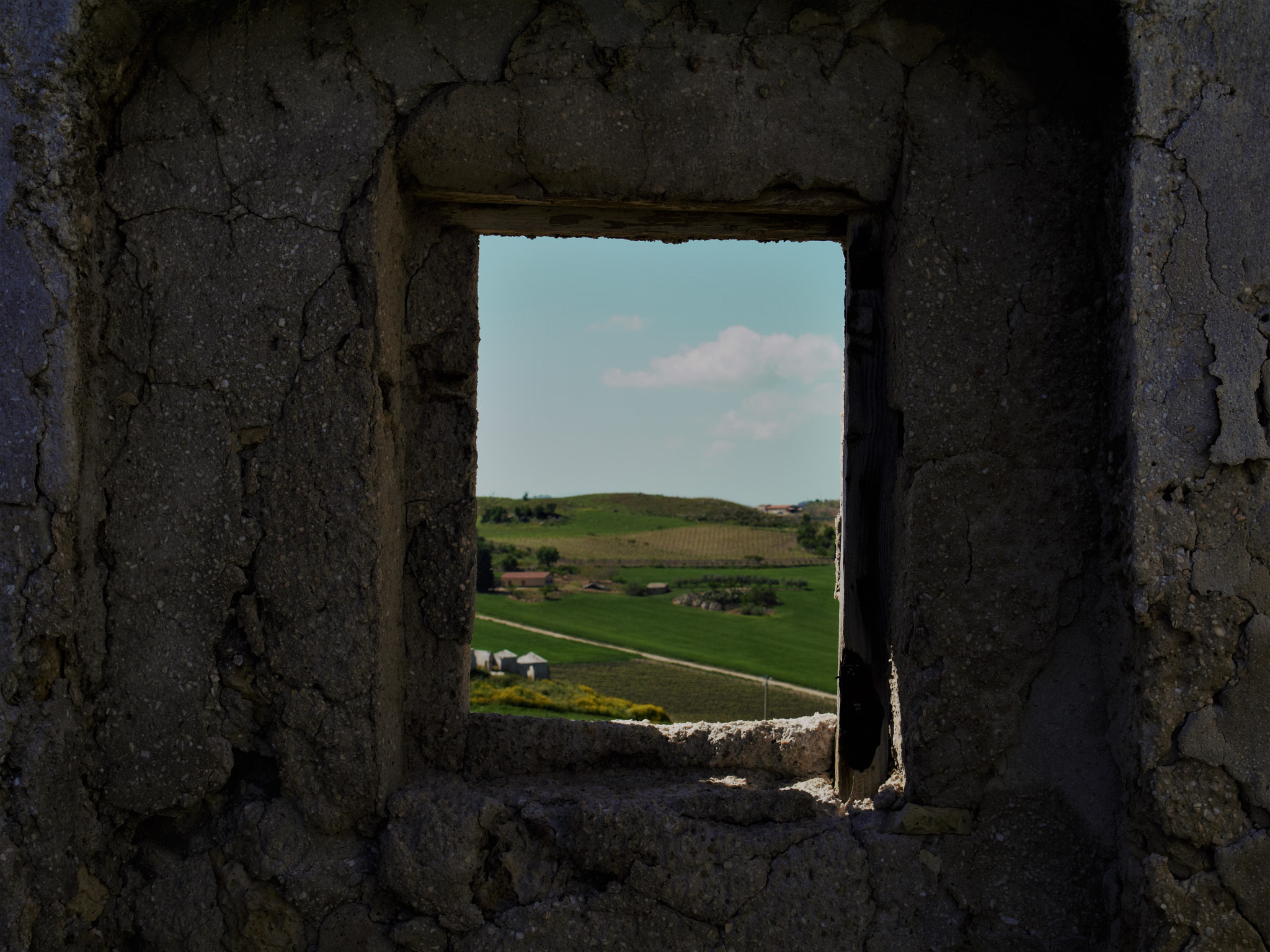 Panasonic Lumix DMC-GF5 sample photo. The window photography