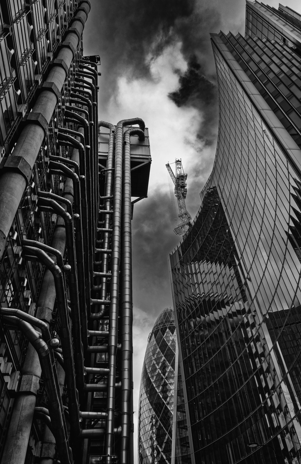 Sigma 17-70mm F2.8-4 DC Macro OS HSM | C sample photo. Towers of commerce ii photography