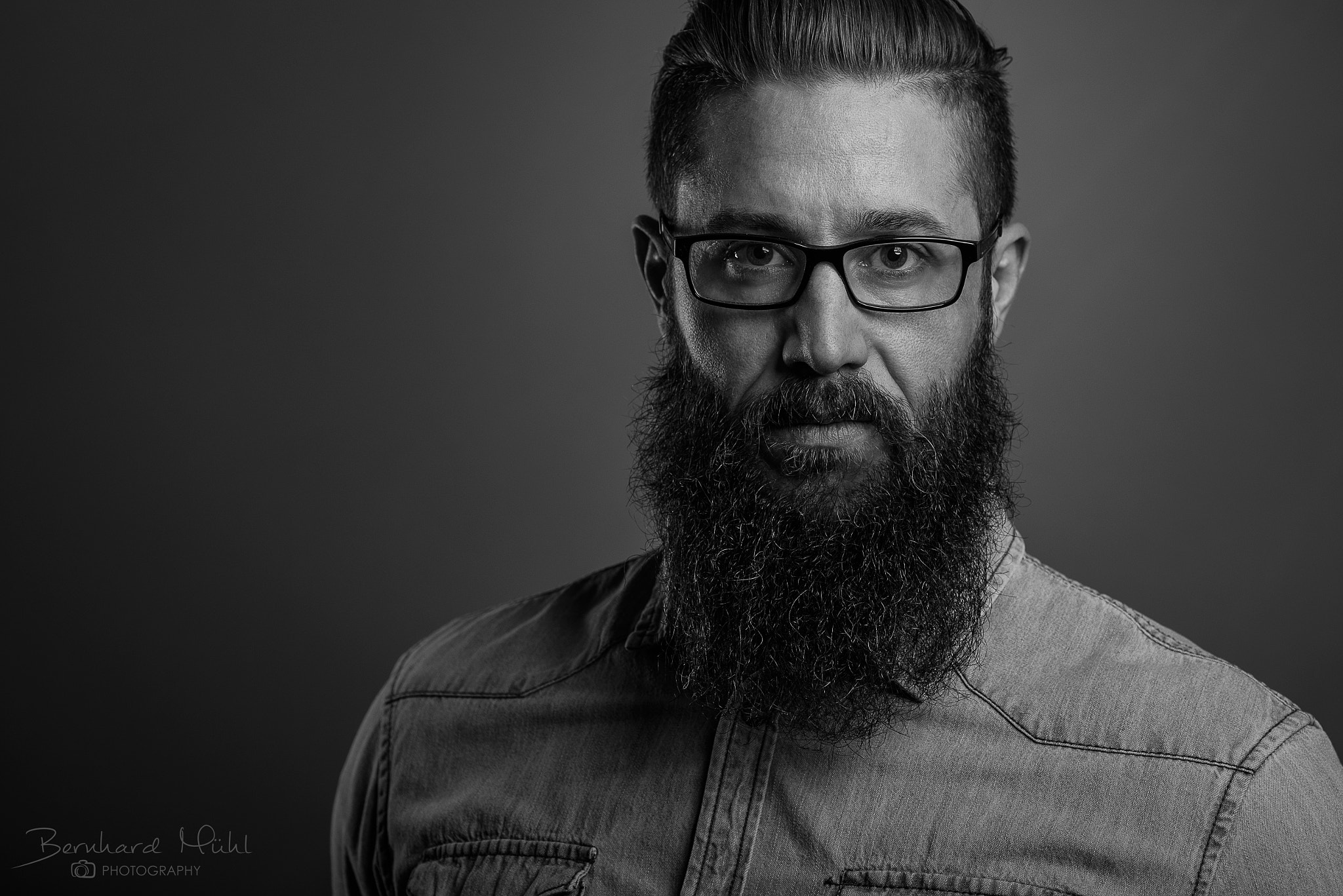 Nikon AF-S Nikkor 70-200mm F2.8G ED VR II sample photo. Big beard photography
