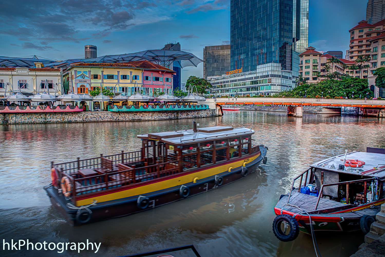 Pentax K-1 sample photo. Singapore river photography