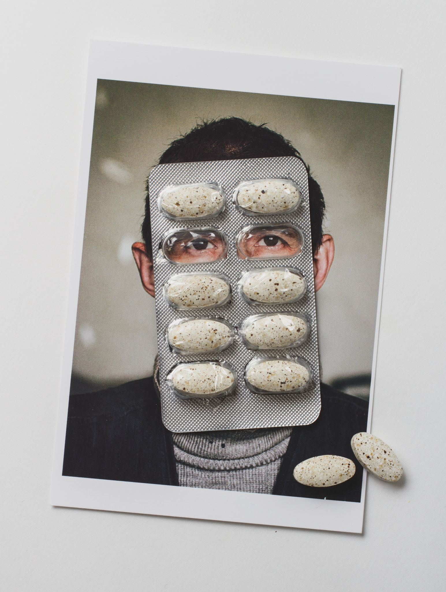 Canon EF 50mm F2.5 Macro sample photo. Photo of a man and a tablet. photography