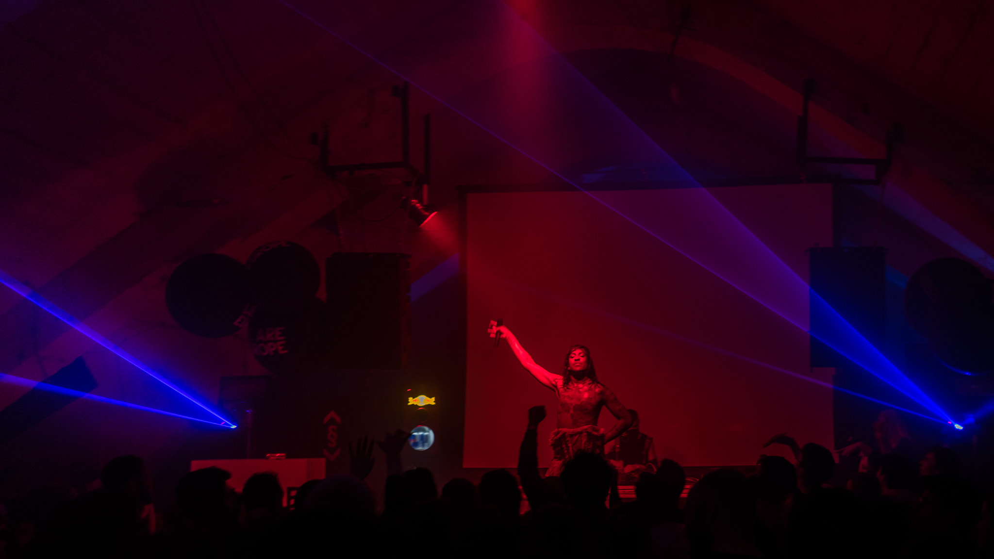 Sony FE 28mm F2 sample photo. #mykkiblanco #res17 #belgrad #belgrade #resonate #festival #serbien #serbia #drugstore photography