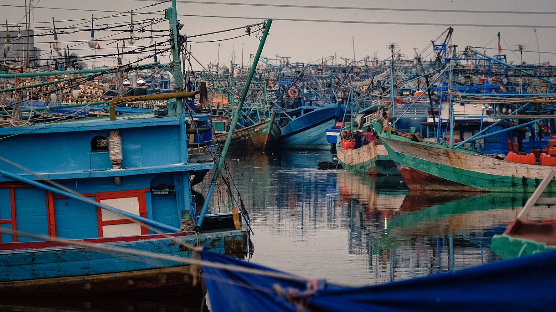 Fujifilm X-T10 sample photo. Boat jam photography