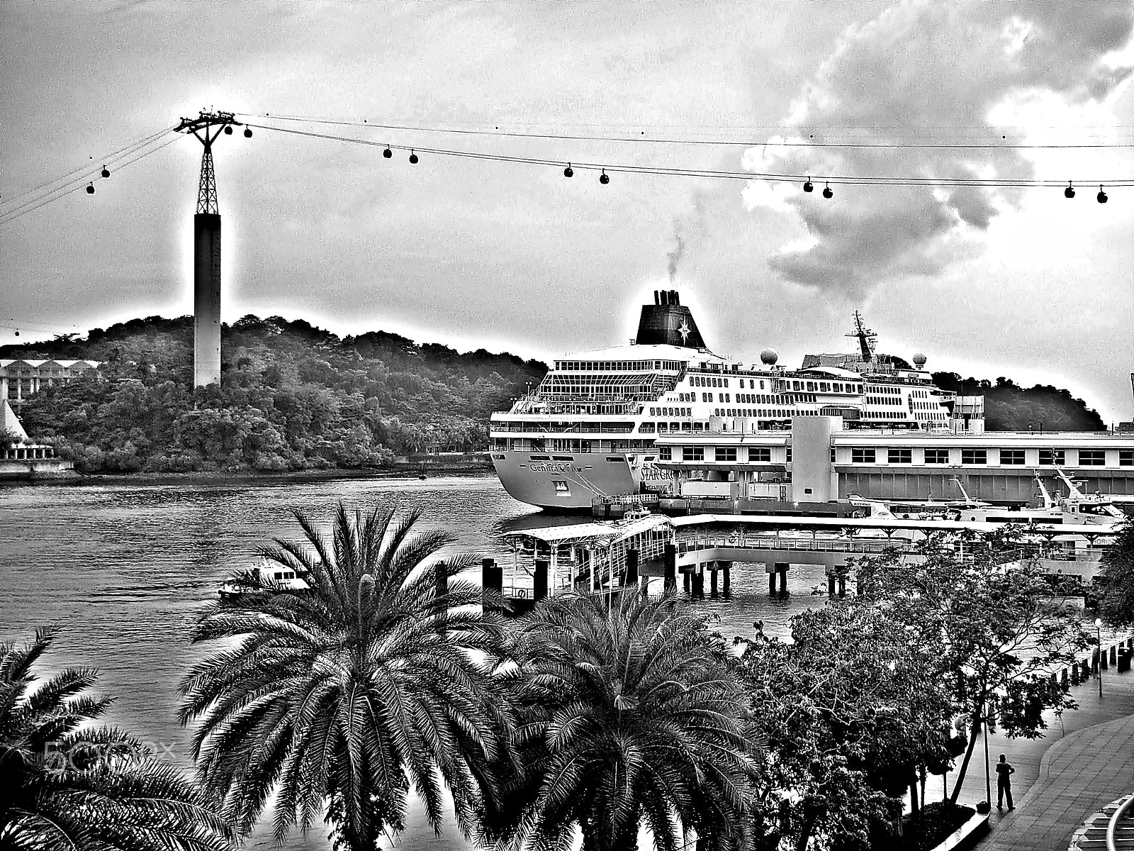 Nikon Coolpix S1200pj sample photo. Habour in bw, singapore photography
