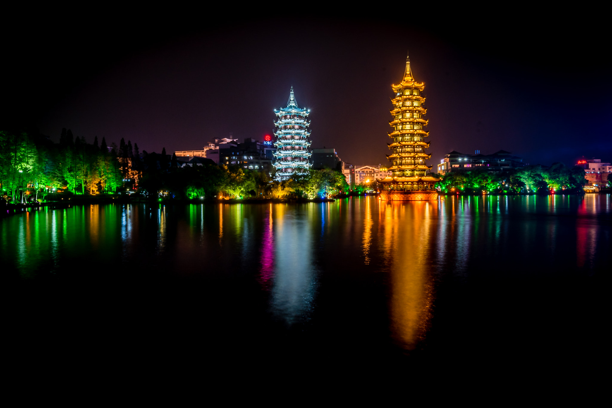 Nikon AF-S Nikkor 14-24mm F2.8G ED sample photo. Solar and lunar towers 桂林日月塔 photography