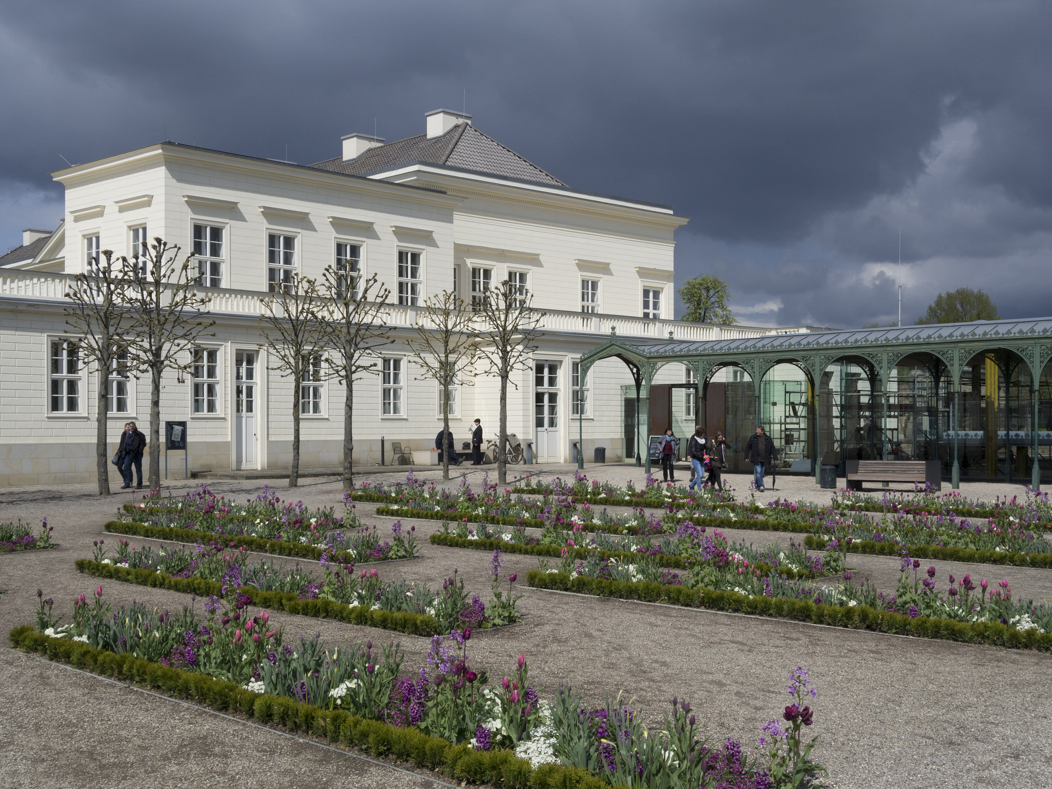Olympus OM-D E-M5 sample photo. Schloss herrenhausen photography