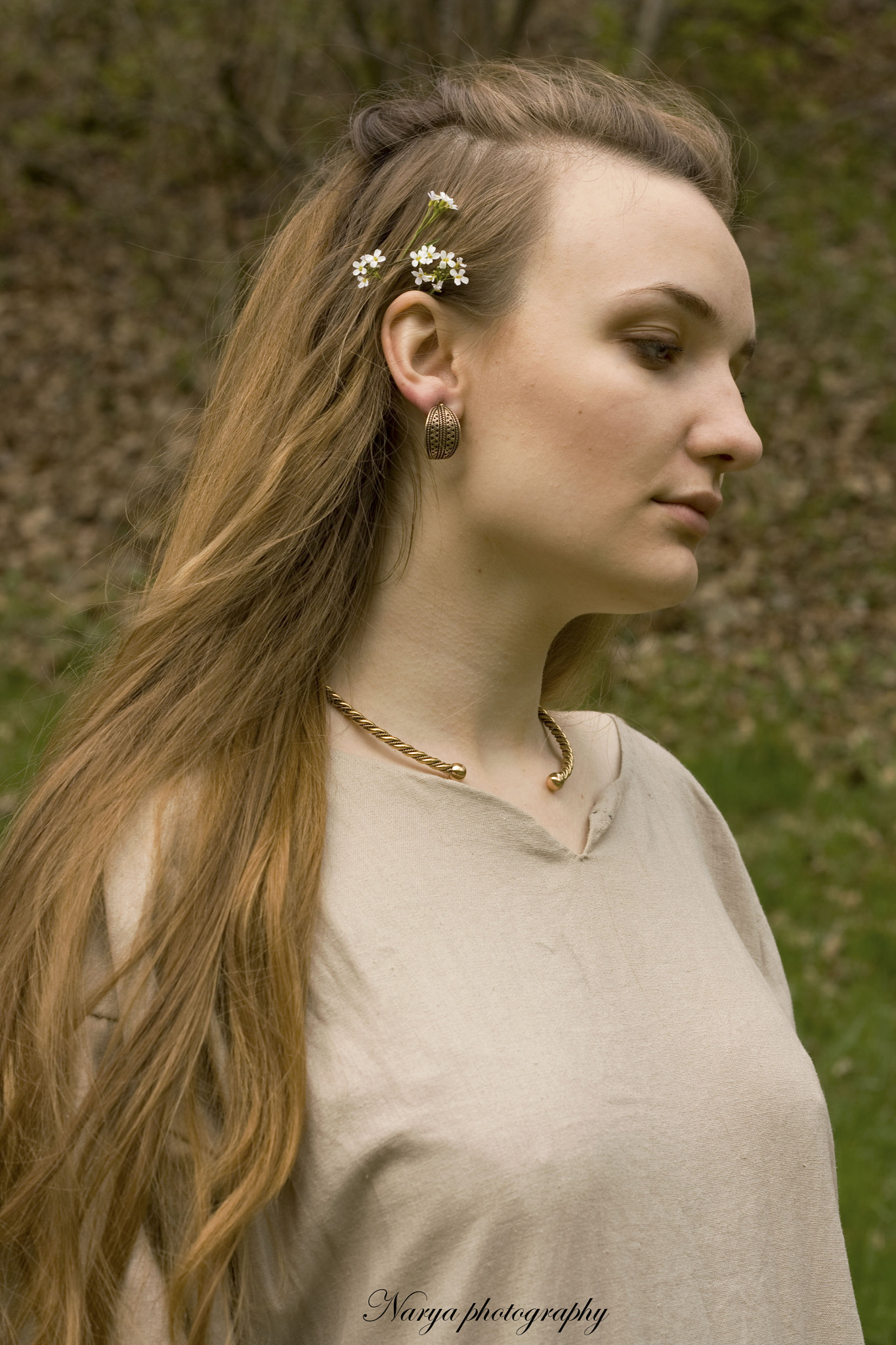 Canon EOS 1000D (EOS Digital Rebel XS / EOS Kiss F) + Canon EF 50mm F1.8 II sample photo. Vikings princess photography