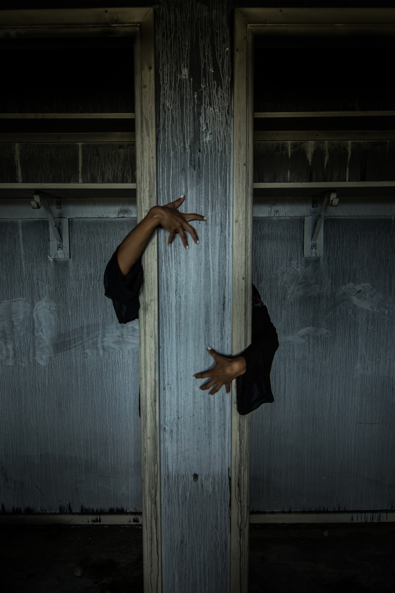 Nikon D7200 sample photo. Closet photography