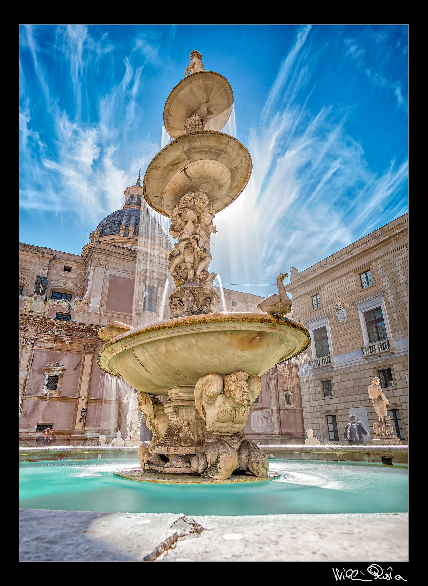 Nikon D750 + Nikon AF-S Nikkor 20mm F1.8G ED sample photo. Palermo, piazza pretoria photography