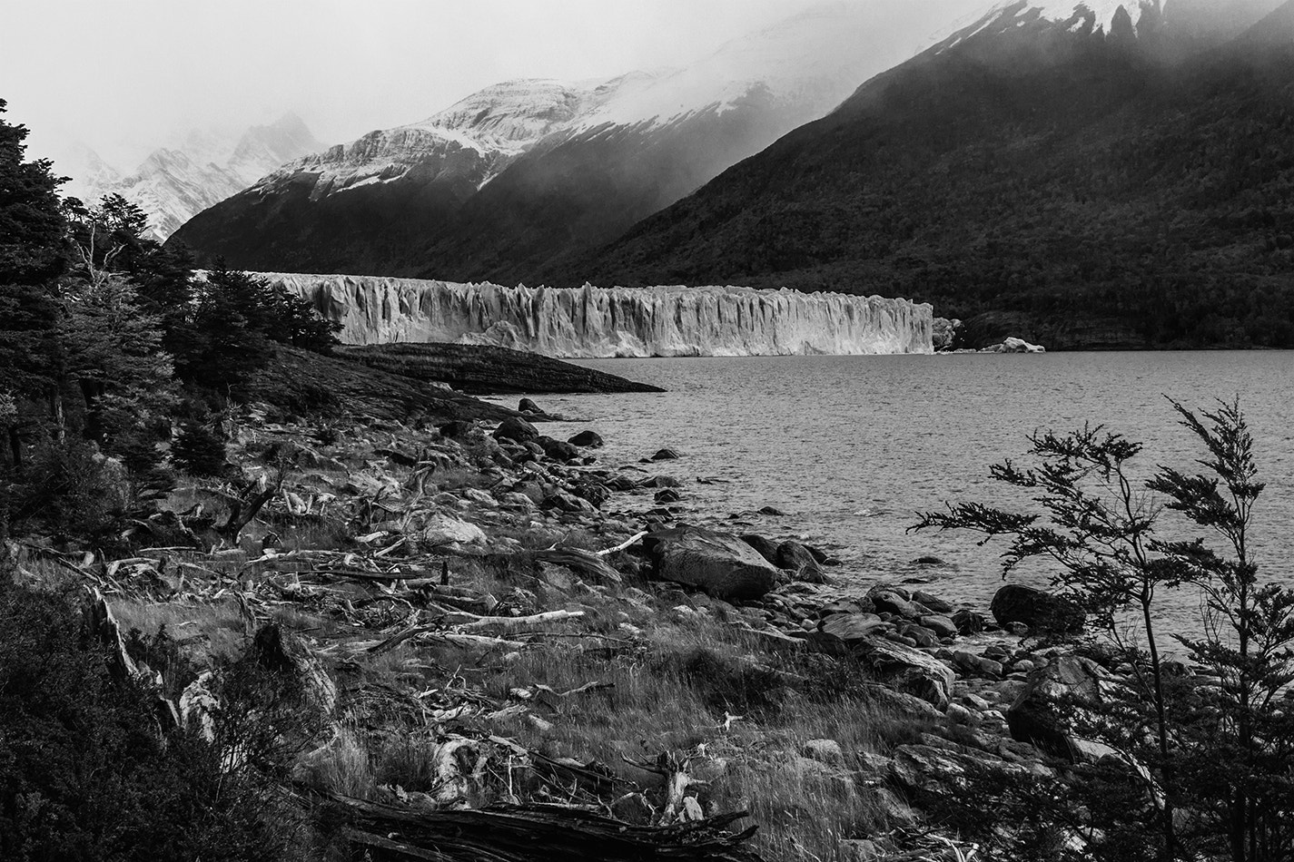 1 NIKKOR VR 10-100mm f/4-5.6 sample photo. Perito moreno photography