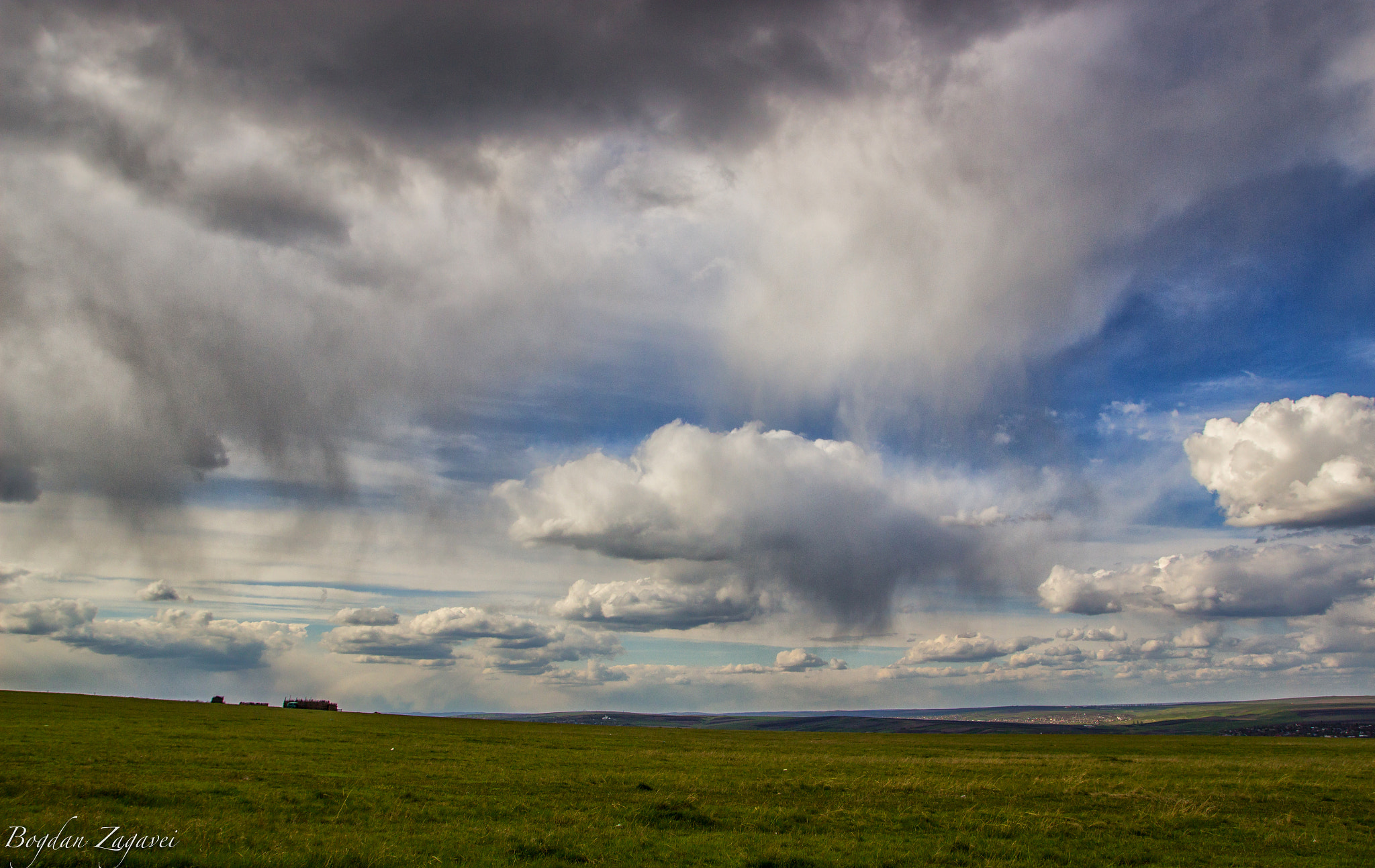 Tamron SP AF 17-50mm F2.8 XR Di II LD Aspherical (IF) sample photo. Rain clouds photography