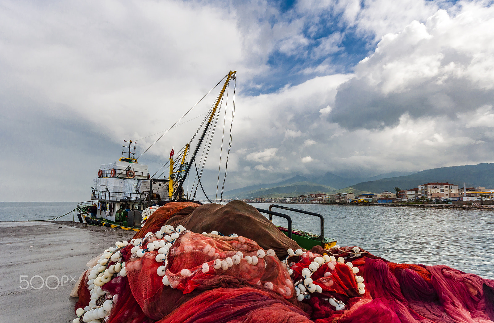 Sigma 10-20mm F4-5.6 EX DC HSM sample photo. Red fishing photography