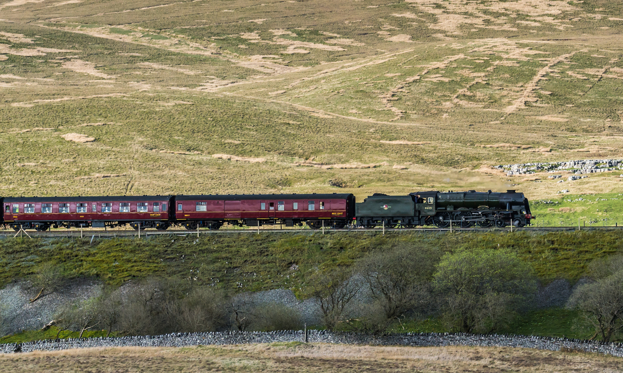 Nikon D7100 + Sigma 70-200mm F2.8 EX DG OS HSM sample photo. Ribble head photography