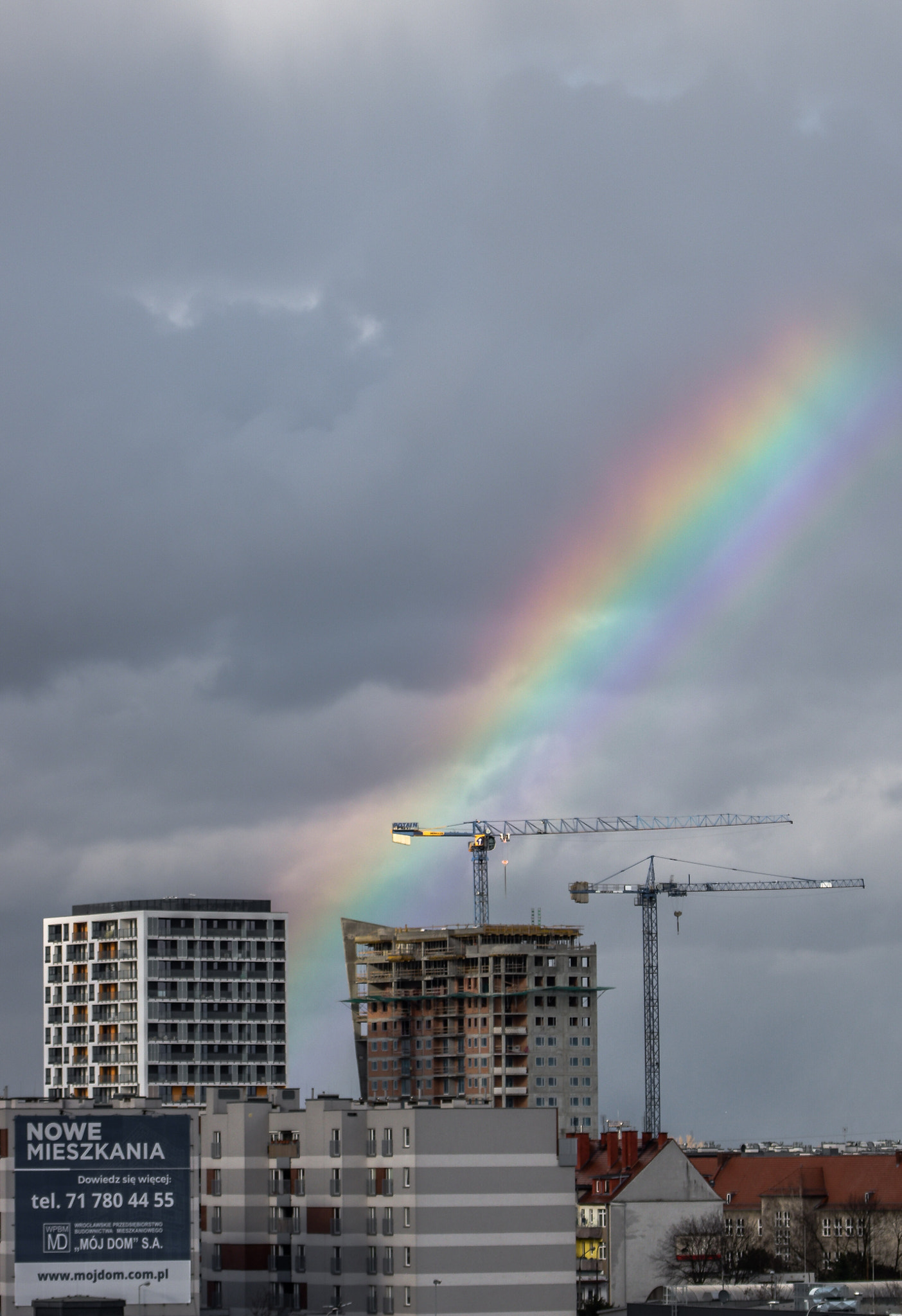 Nikon D3300 + Tamron SP 70-300mm F4-5.6 Di VC USD sample photo. Rainbow in the city photography