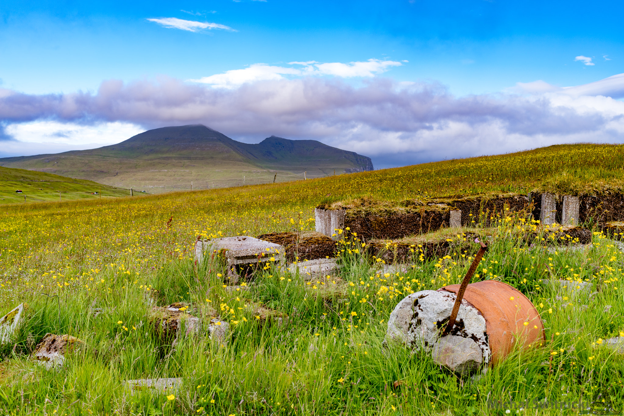 Pentax smc FA 43mm F1.9 Limited sample photo. Faroese meadow photography