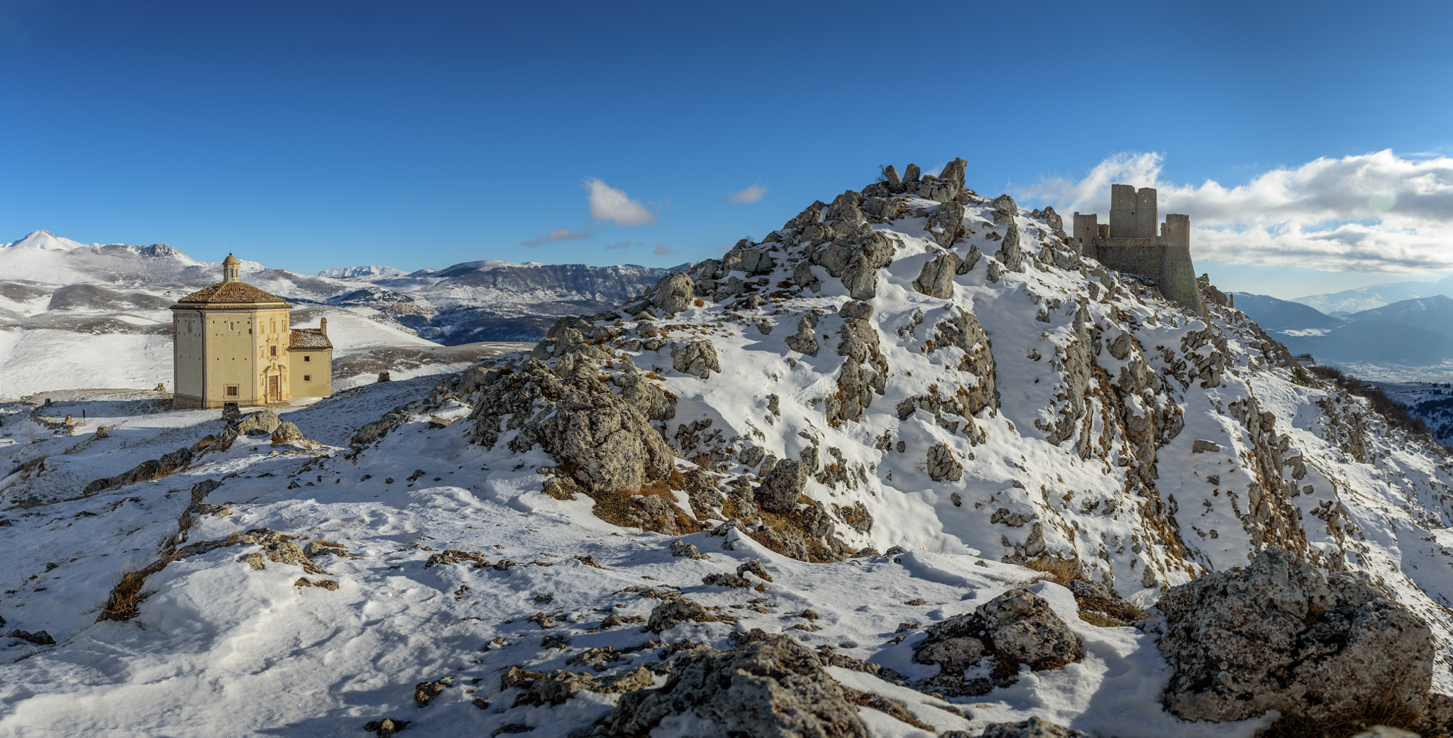 Nikon AF-S Nikkor 24-70mm F2.8G ED sample photo. Rocca calascio photography