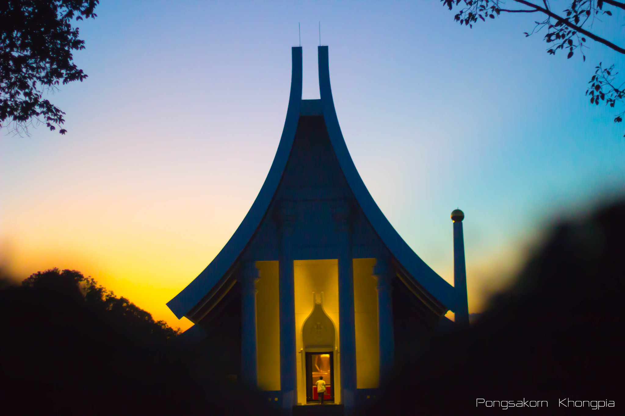 Canon EOS 60D + Canon EF 70-200mm F4L IS USM sample photo. วัดพระธรรมกาย photography