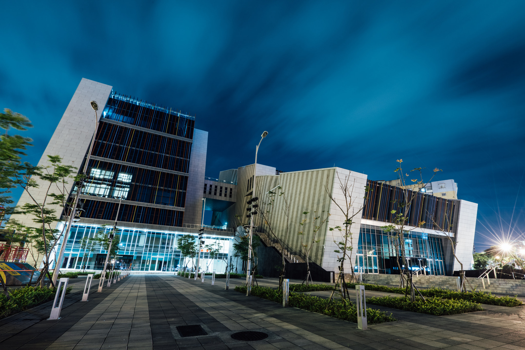 Sony a7R II + Sony Vario-Tessar T* FE 16-35mm F4 ZA OSS sample photo. The xiqu center of taiwan photography