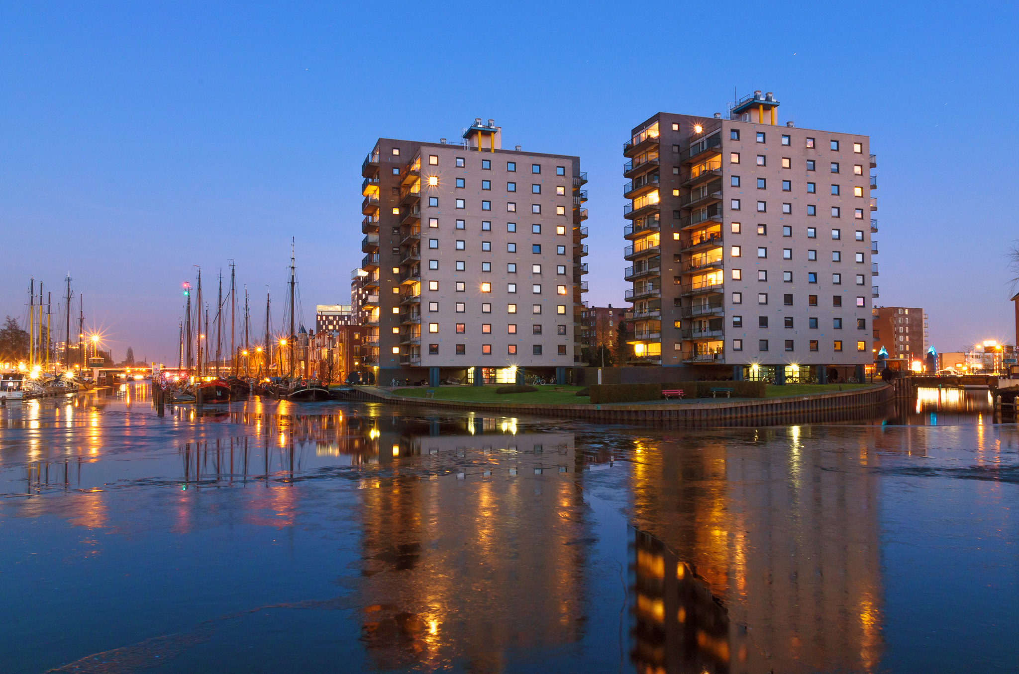 Sigma 17-50mm F2.8 EX DC OS HSM sample photo. Two towers photography